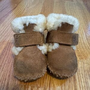 LL Bean Wicked a good Toddler Shearling Booties size 3/4
